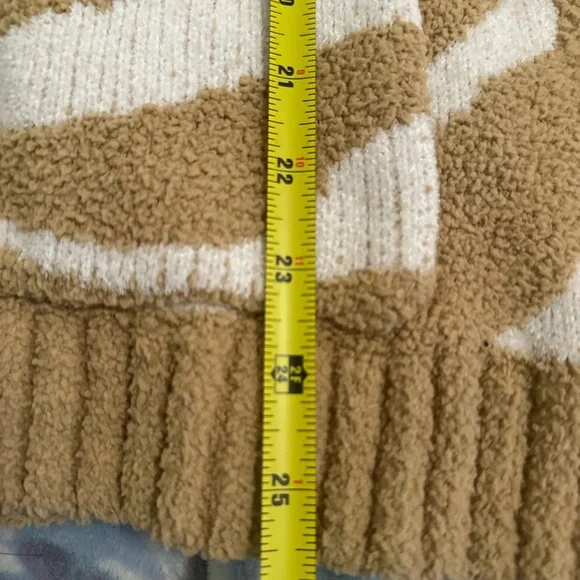 American Eagle super soft Chenille Cardigan sweater - Picture 7 of 8